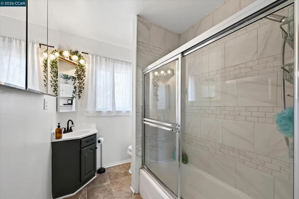 294 S 7Th St Rio Vista, CA 94571