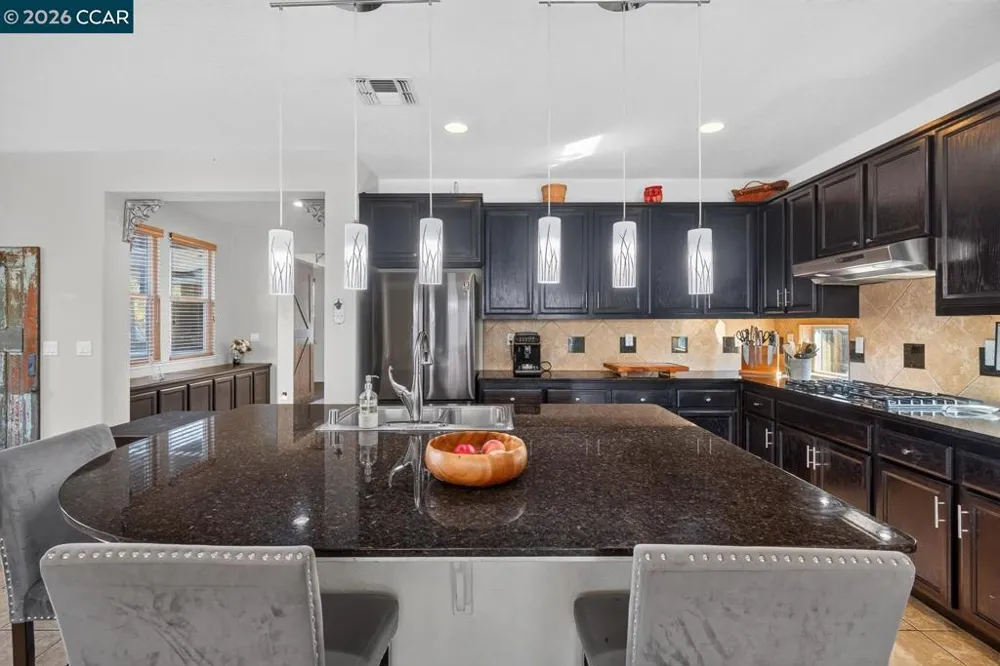 1672 Allenwood Cir Lincoln, CA 95648