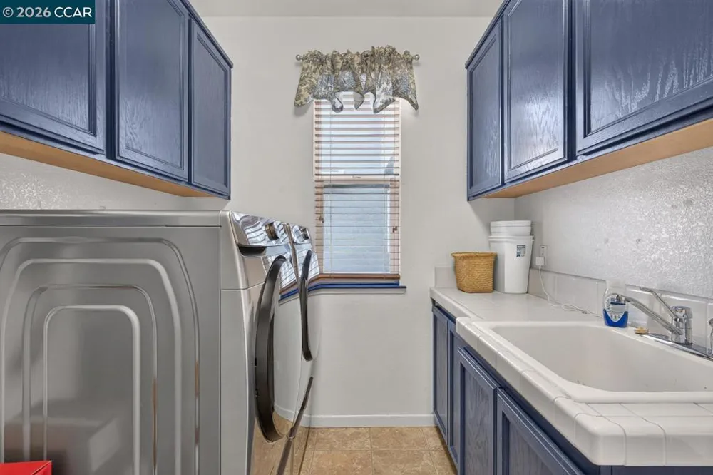 1672 Allenwood Cir Lincoln, CA 95648