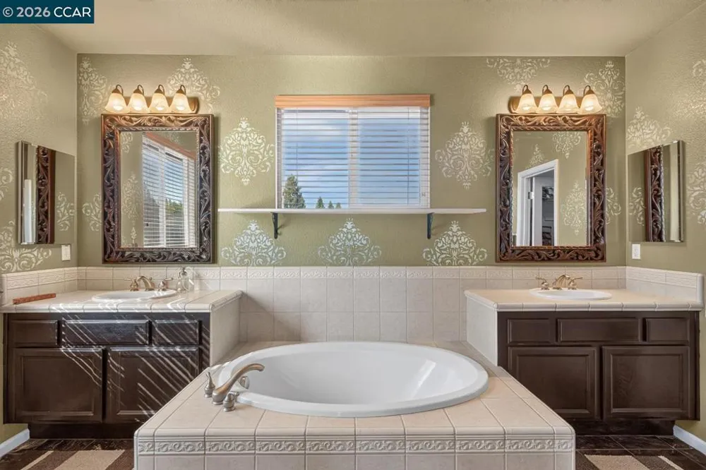 1672 Allenwood Cir Lincoln, CA 95648