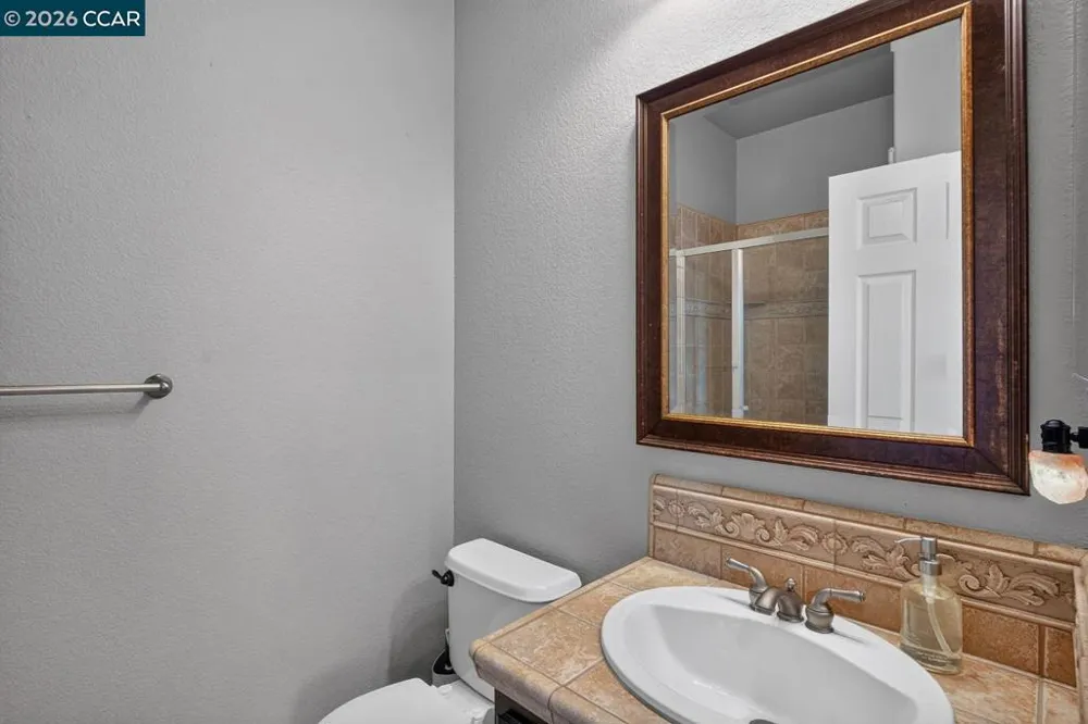 1672 Allenwood Cir Lincoln, CA 95648