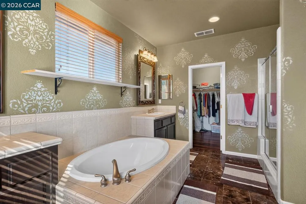 1672 Allenwood Cir Lincoln, CA 95648