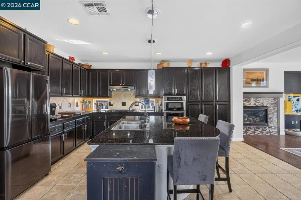 1672 Allenwood Cir Lincoln, CA 95648