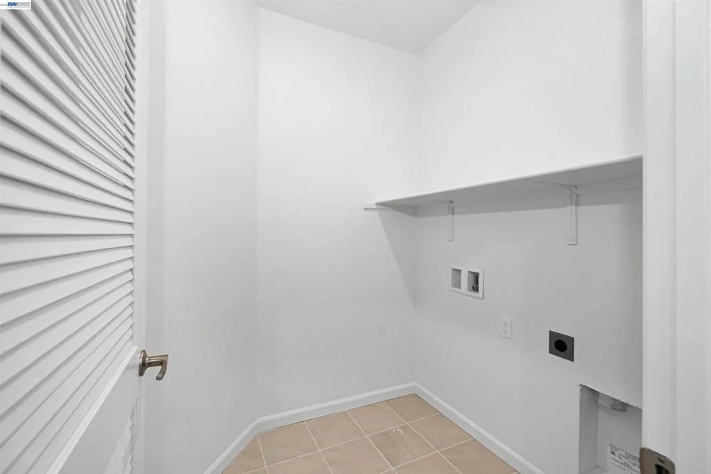 3832 Norbridge Ave Castro Valley, CA 94546