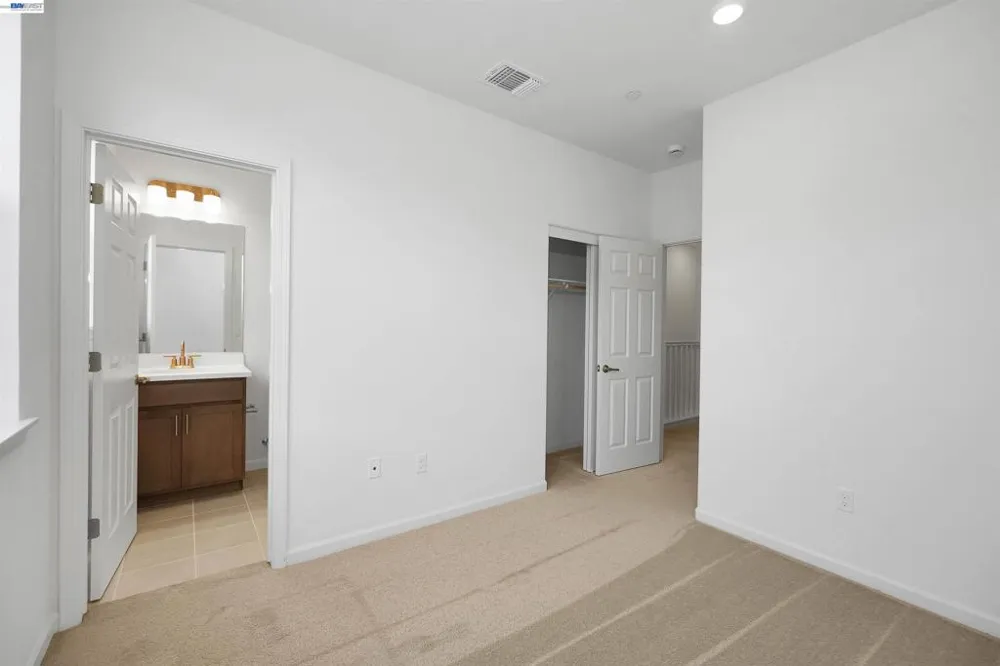 3832 Norbridge Ave Castro Valley, CA 94546