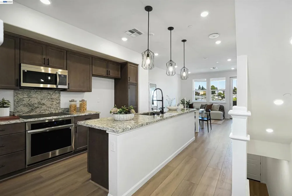 3824 Norbridge Ave Castro Valley, CA 94546