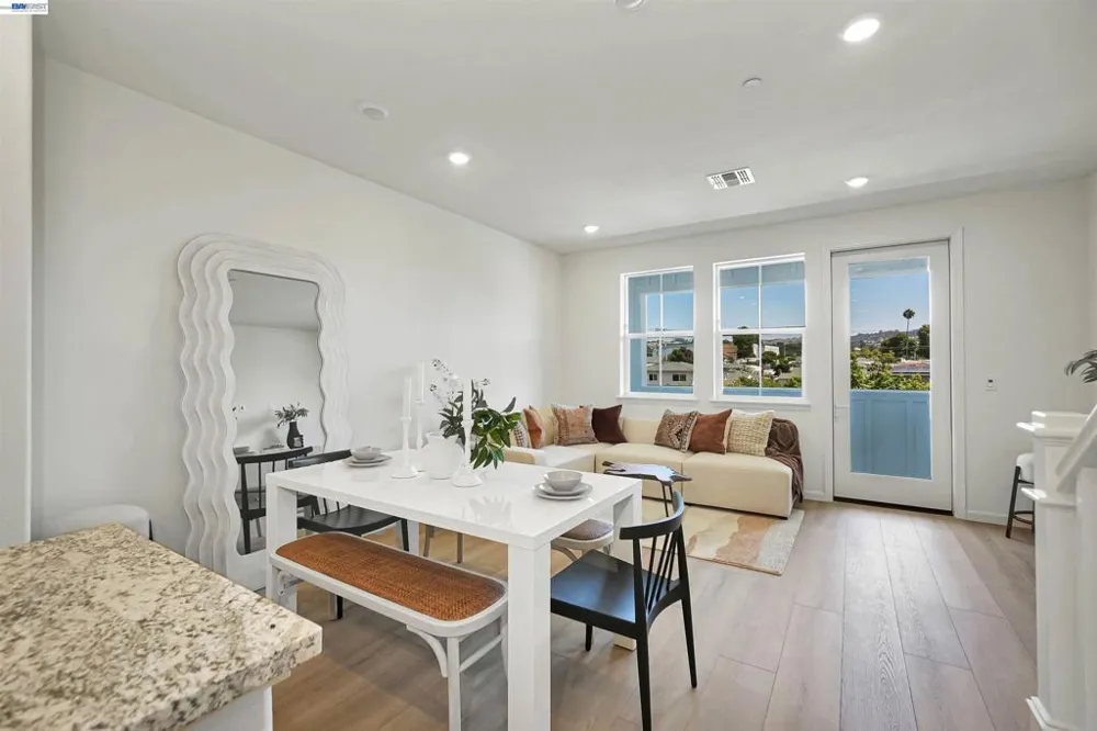 3824 Norbridge Ave Castro Valley, CA 94546