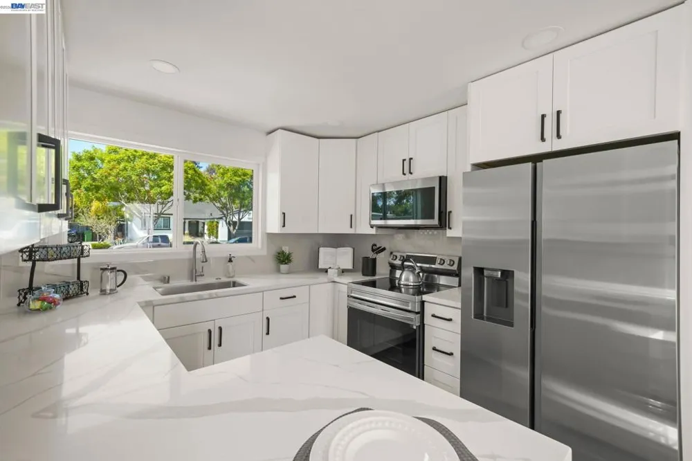 6242 Montcalm Ave Newark, CA 94560