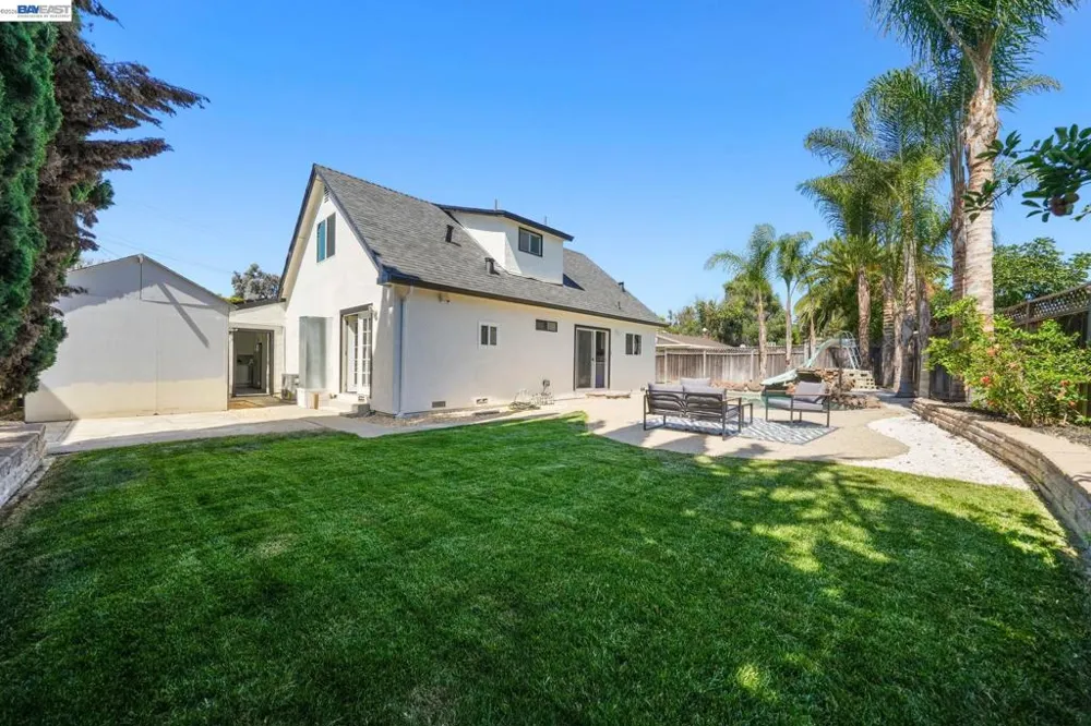 6242 Montcalm Ave Newark, CA 94560