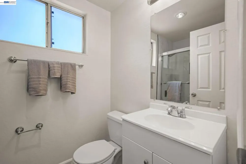 6242 Montcalm Ave Newark, CA 94560