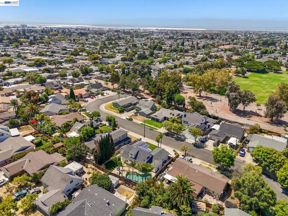 6242 Montcalm Ave Newark, CA 94560
