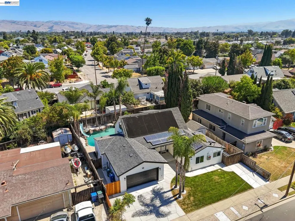 6242 Montcalm Ave Newark, CA 94560