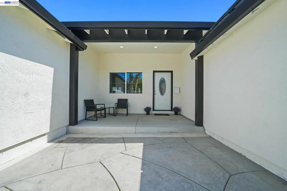 6242 Montcalm Ave Newark, CA 94560