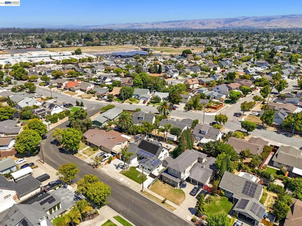 6242 Montcalm Ave Newark, CA 94560