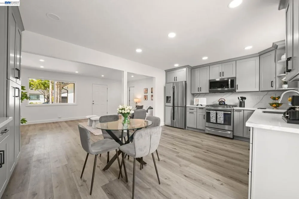 6242 Montcalm Ave Newark, CA 94560