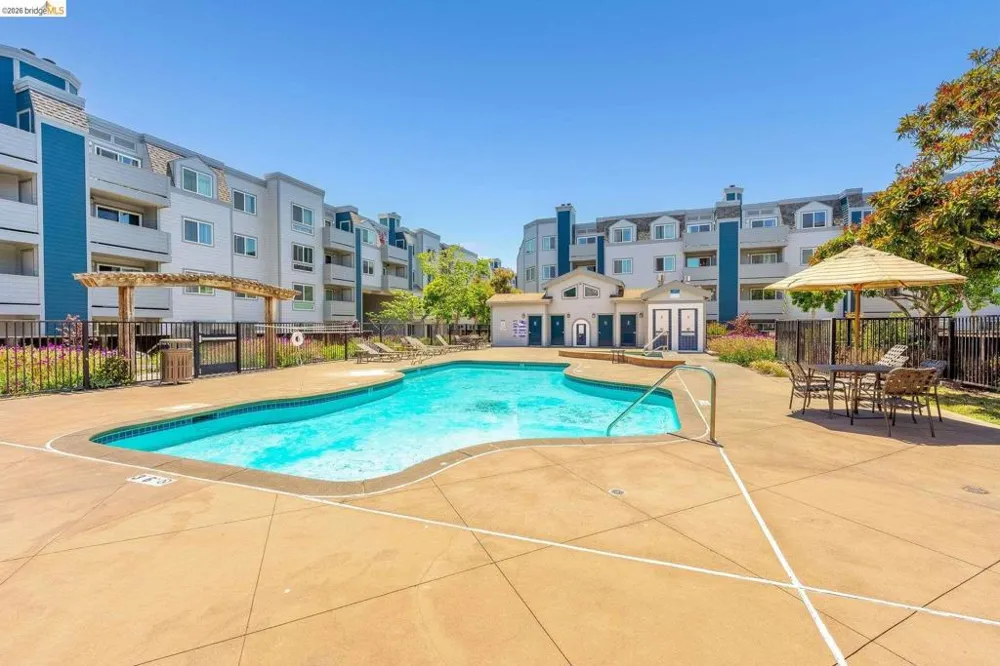6400 Christie Ave #3206 Emeryville, CA 94608