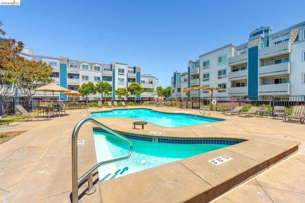 6400 Christie Ave #3206 Emeryville, CA 94608