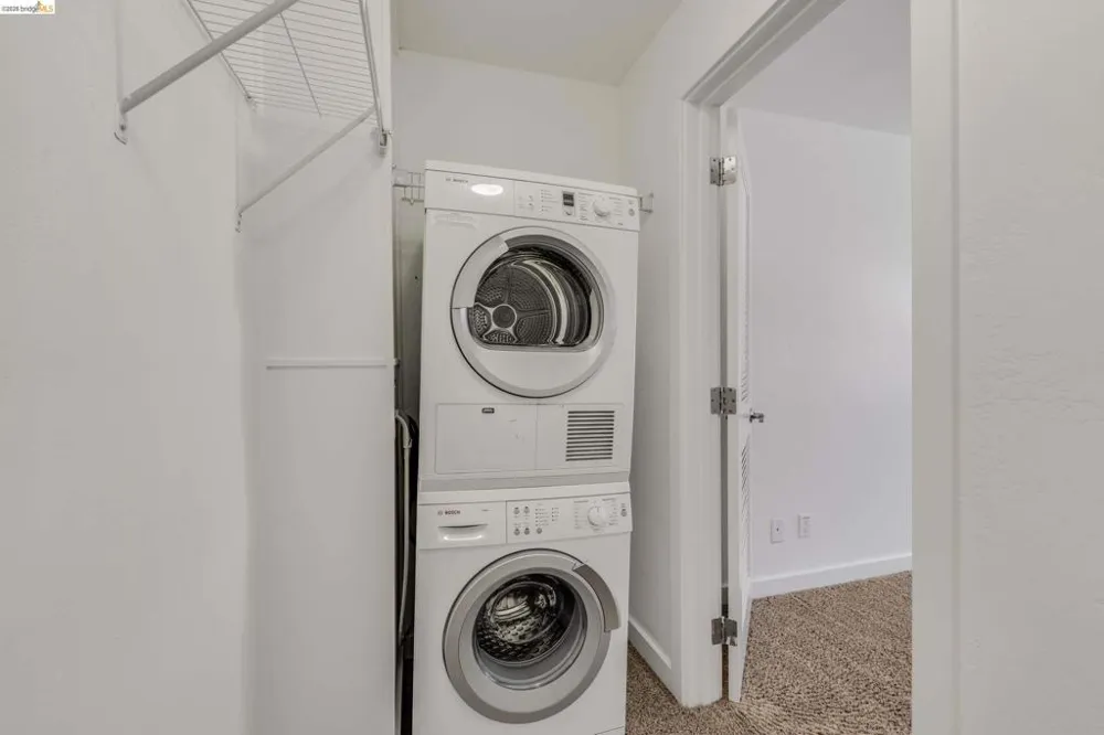 6400 Christie Ave #3206 Emeryville, CA 94608