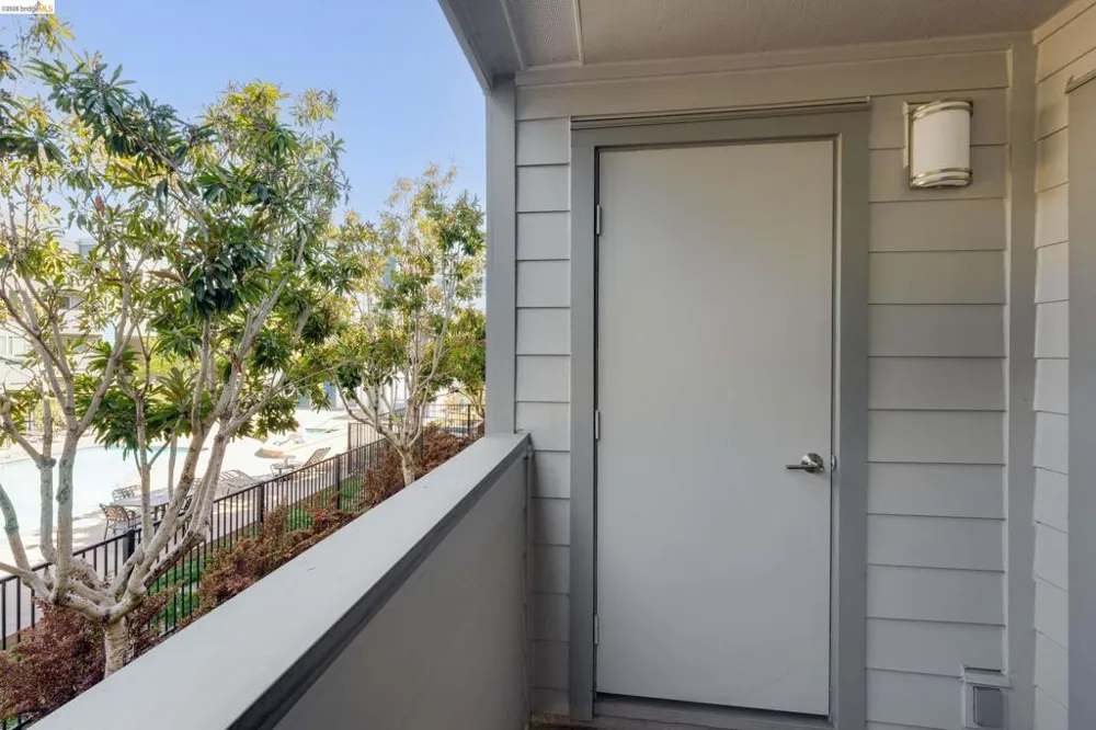 6400 Christie Ave #3206 Emeryville, CA 94608