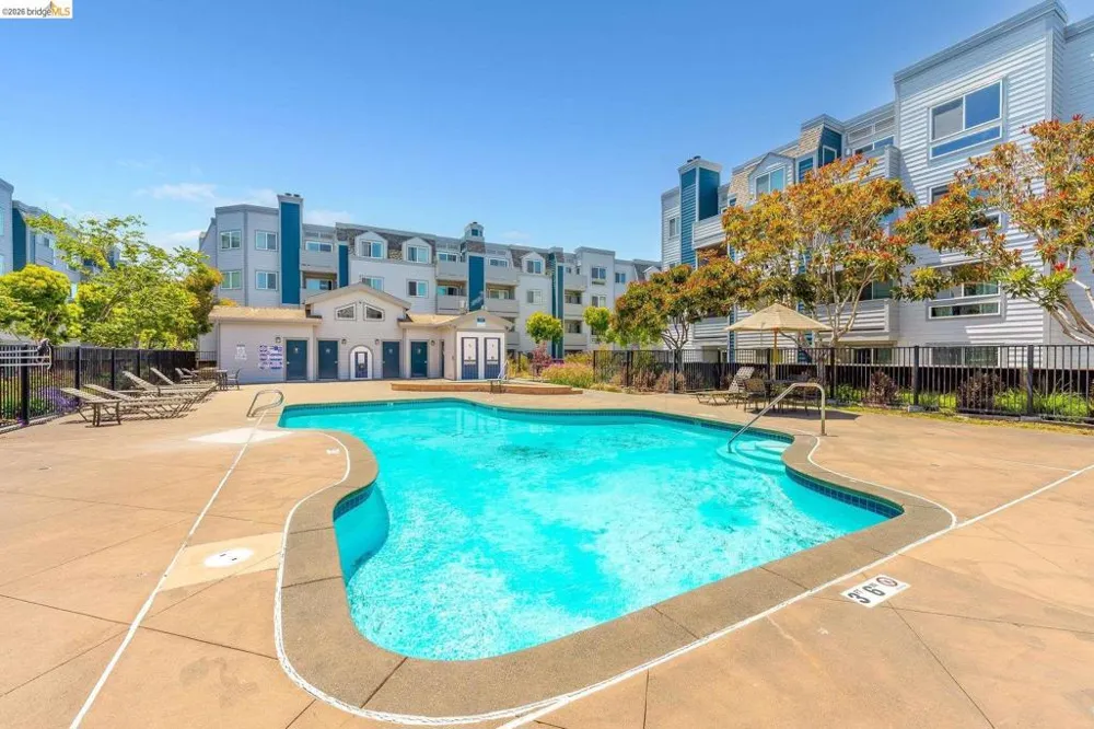 6400 Christie Ave #3206 Emeryville, CA 94608