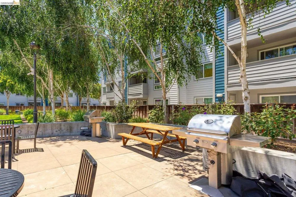 6400 Christie Ave #3206 Emeryville, CA 94608