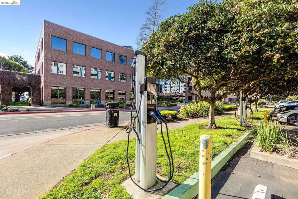 6400 Christie Ave #3206 Emeryville, CA 94608