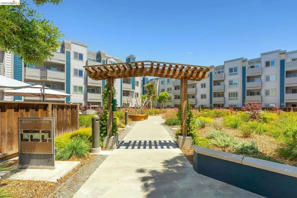6400 Christie Ave #3206 Emeryville, CA 94608