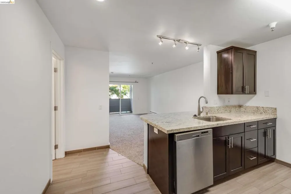 6400 Christie Ave #3206 Emeryville, CA 94608