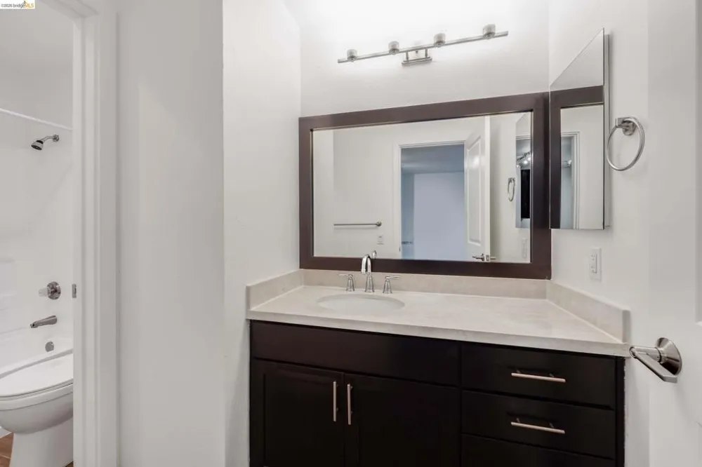 6400 Christie Ave #3206 Emeryville, CA 94608