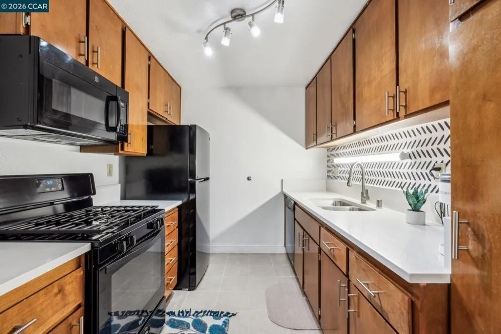 2121 Vale Rd #121 San Pablo, CA 94806