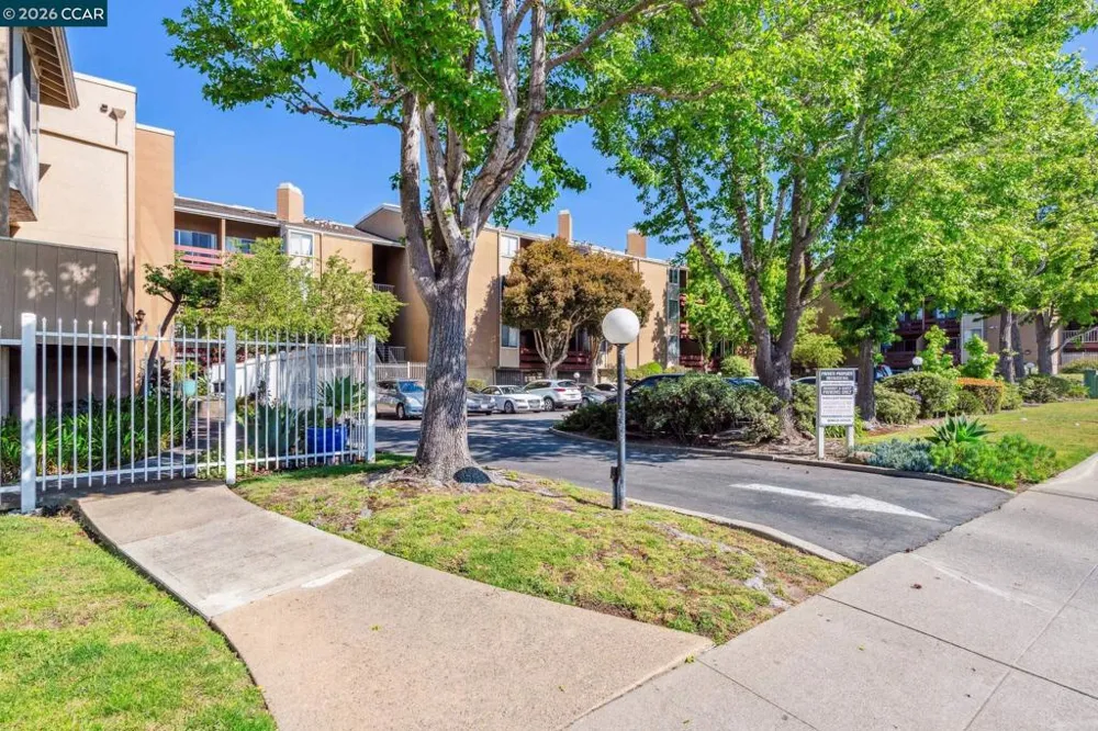 2121 Vale Rd #121 San Pablo, CA 94806