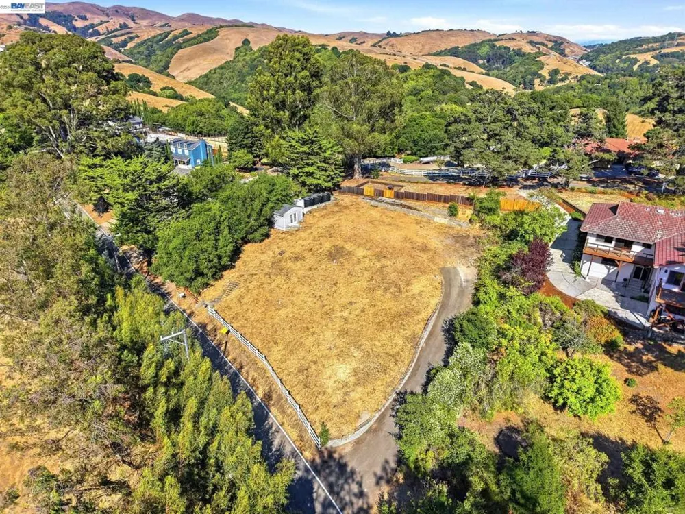 6733 SUNNYSLOPE AVE Castro Valley, CA 94552