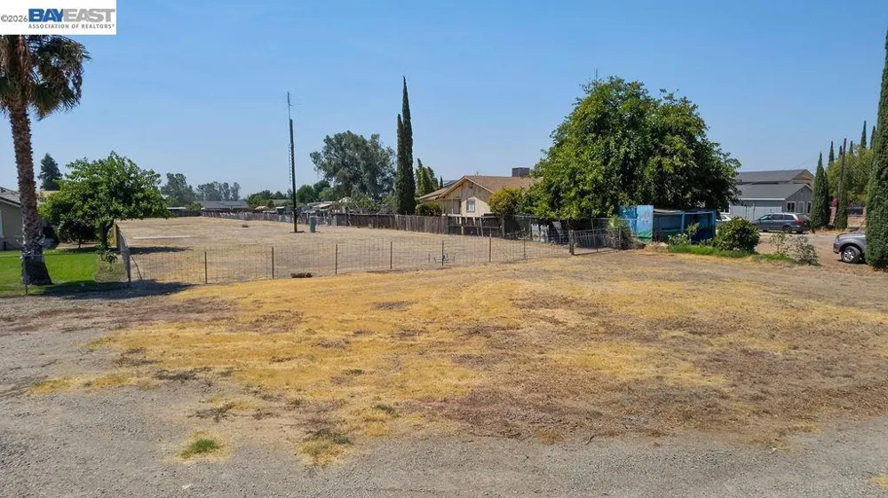 4195 North Highway 59 Merced, CA 95348