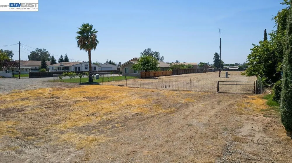 4195 North Highway 59 Merced, CA 95348