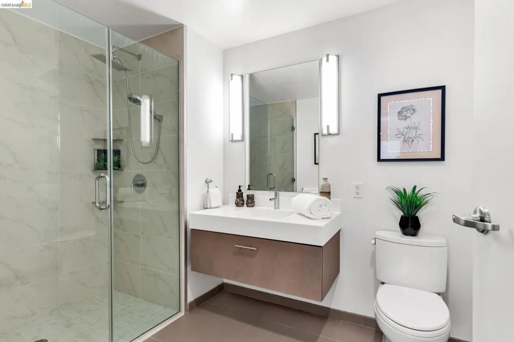 51 Innes Ct #204 San Francisco, CA 94124
