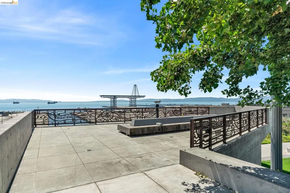 51 Innes Ct #204 San Francisco, CA 94124