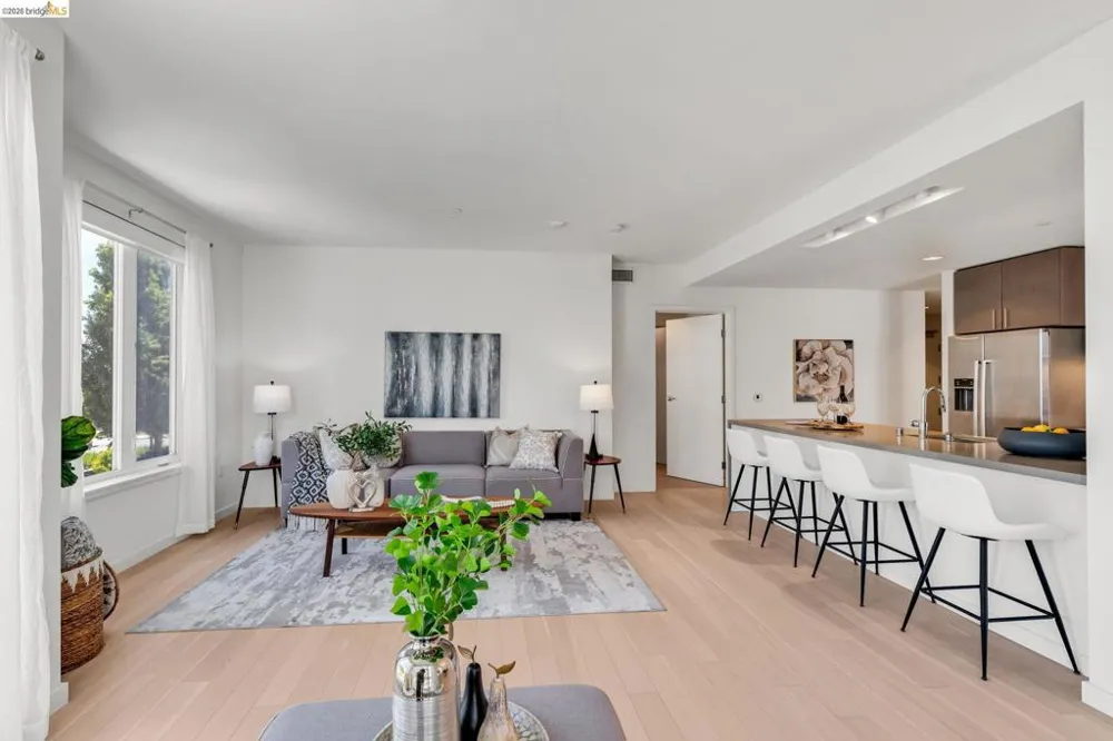 51 Innes Ct #204 San Francisco, CA 94124