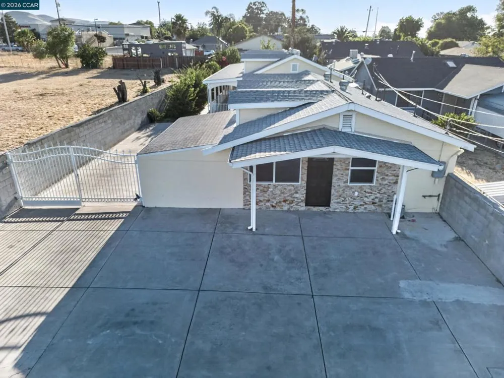 29 Solano ave Bay Point, CA 94565