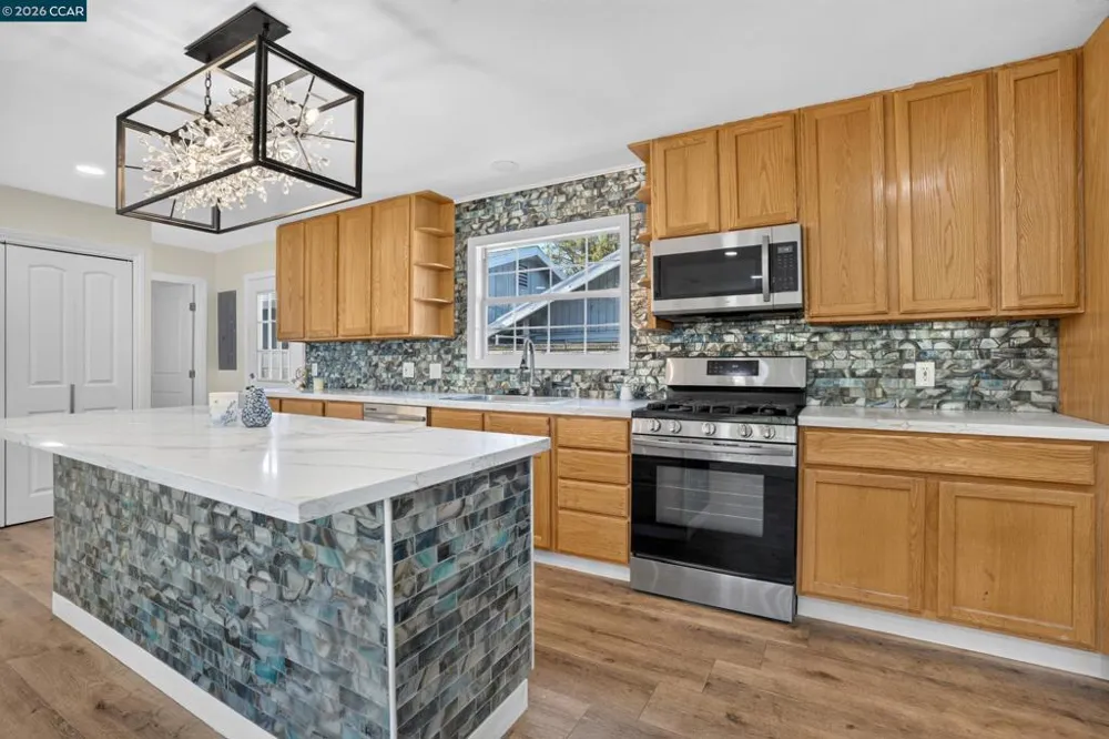 29 Solano ave Bay Point, CA 94565