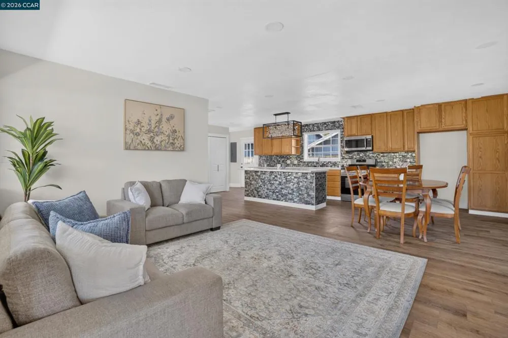 29 Solano ave Bay Point, CA 94565