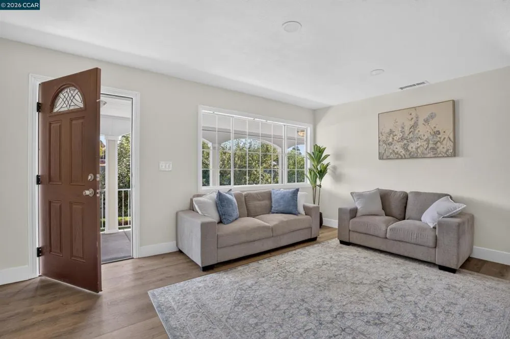 29 Solano ave Bay Point, CA 94565