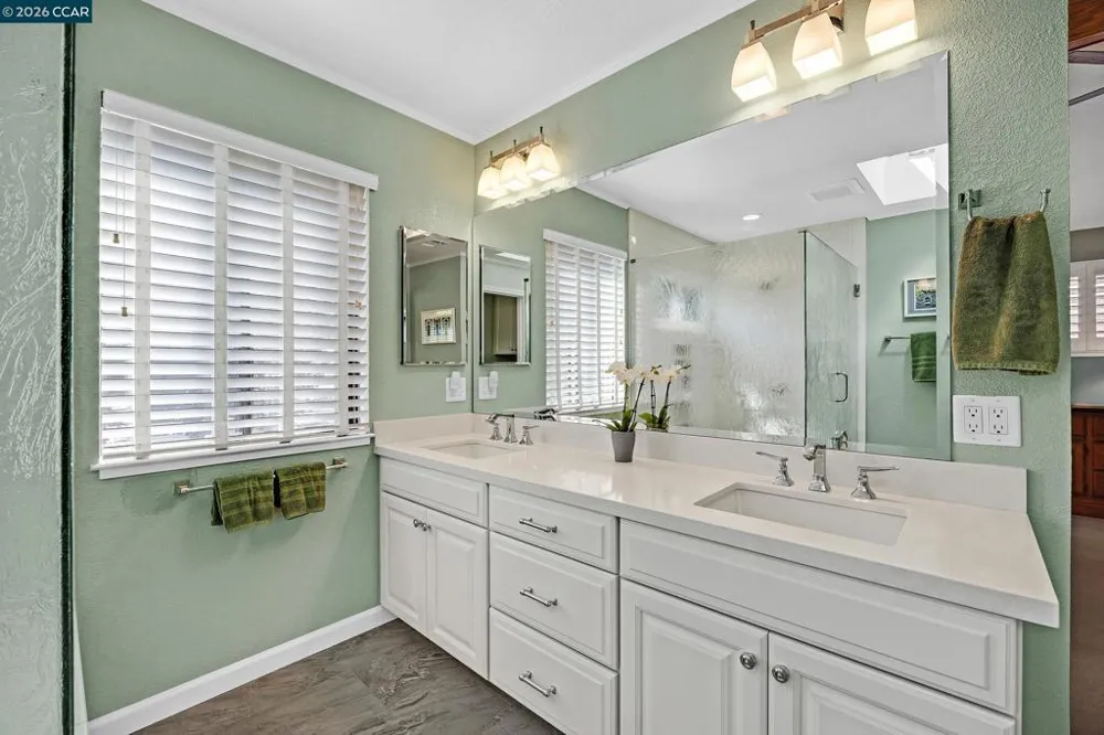 7297 Castle Dr Dublin, CA 94568
