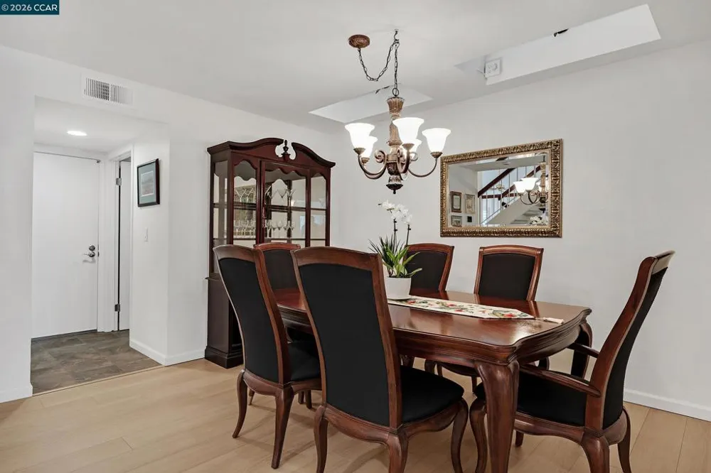 7297 Castle Dr Dublin, CA 94568