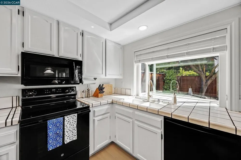 7297 Castle Dr Dublin, CA 94568