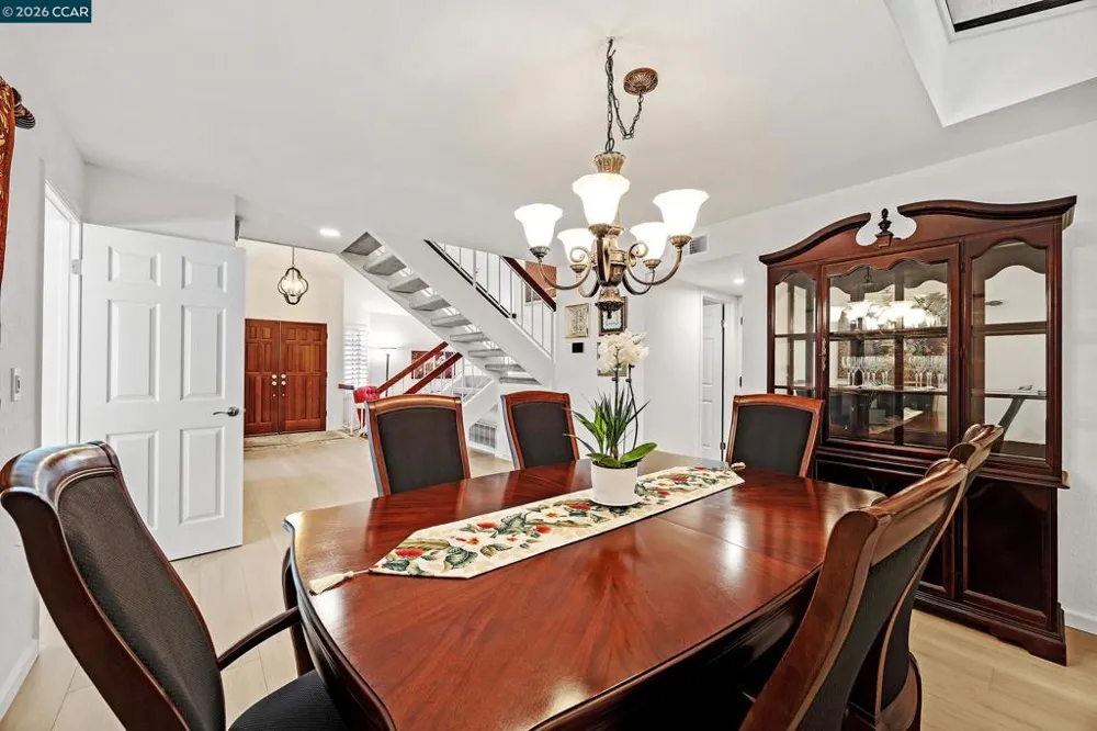 7297 Castle Dr Dublin, CA 94568