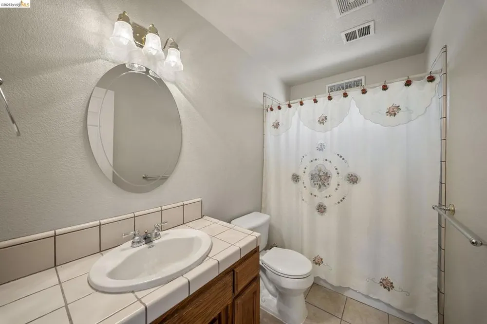 9729 Rastro Way La Grange, CA 95329
