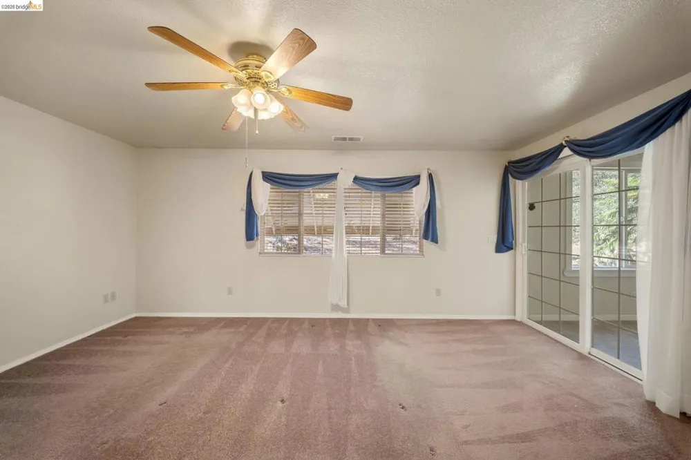 9729 Rastro Way La Grange, CA 95329