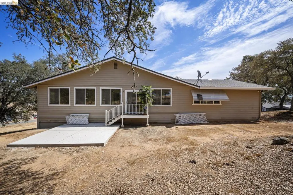 9729 Rastro Way La Grange, CA 95329