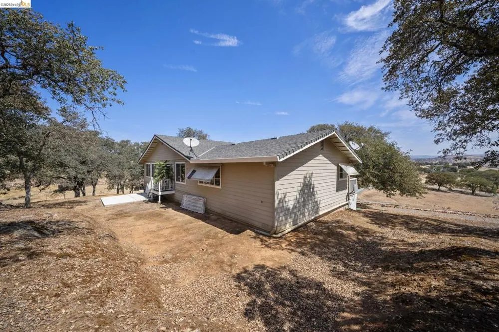 9729 Rastro Way La Grange, CA 95329