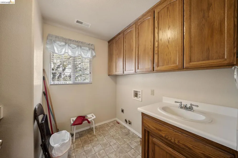 9729 Rastro Way La Grange, CA 95329
